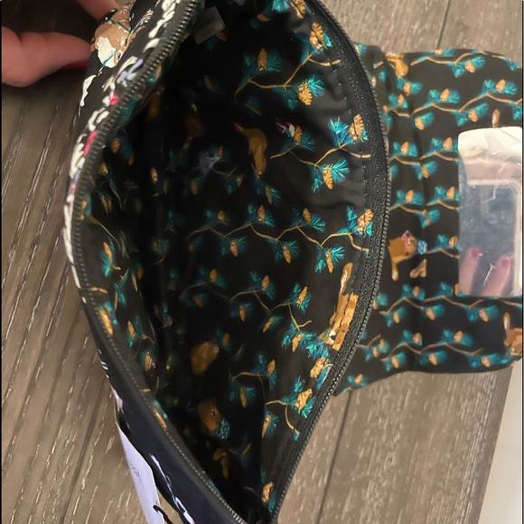 Vera Bradley cosmetic case NEW - Picture 3 of 4